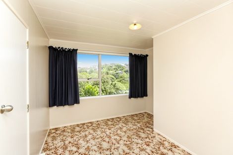 Photo of property in 13 Parris Street, Moturoa, New Plymouth, 4310