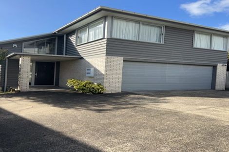 Photo of property in 715a Beach Road, Browns Bay, Auckland, 0630