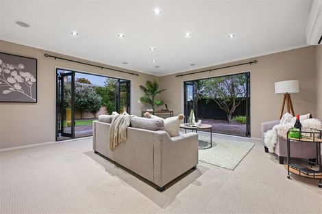 Photo of property in 14 Compton Grove, Huntington, Hamilton, 3210