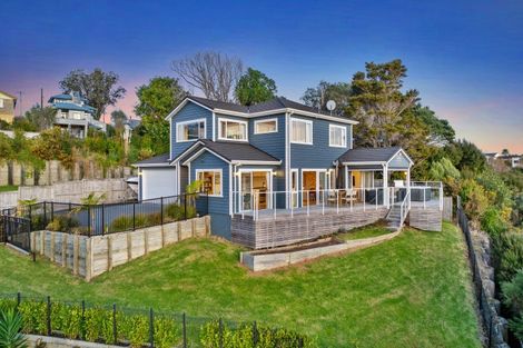 Photo of property in 8 Waititiro Rise, Stanmore Bay, Whangaparaoa, 0932