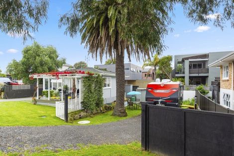 Photo of property in 15 Sutherland Avenue, Mount Maunganui, 3116