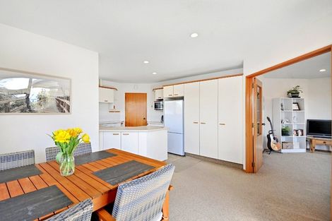 Photo of property in 2 Ngaio Street, Saint Martins, Christchurch, 8022