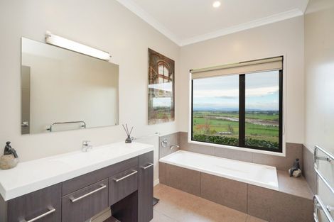 Photo of property in 1521 Dipton Winton Highway, Centre Bush, Winton, 9782
