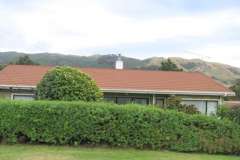 Photo of property in 15 Bell Street, Tawa, Wellington, 5028