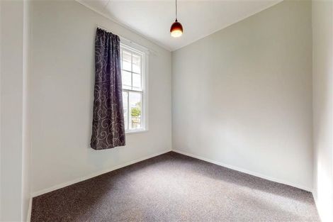 Photo of property in 22 Elizabeth Street, Moera, Lower Hutt, 5010