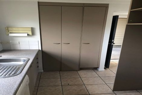 Photo of property in 1/4 Keeling Road, Henderson, Auckland, 0612