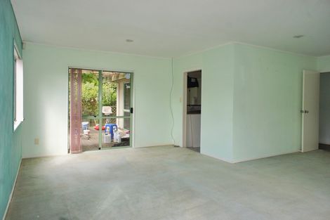 Photo of property in 6 Waylen Place, Burswood, Auckland, 2013