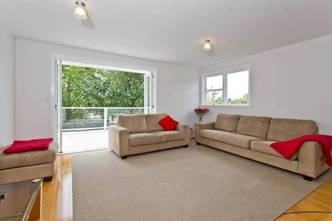 Photo of property in 30 Kokiri Street, Te Atatu South, Auckland, 0610
