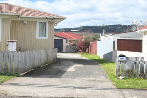 Photo of property in 56a Sutton Crescent, Papakura, 2110