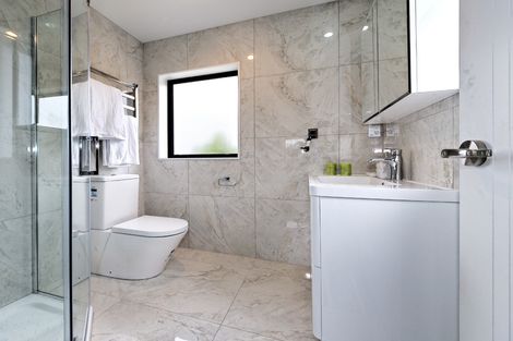 Photo of property in 421 West Coast Road, Glen Eden, Auckland, 0602