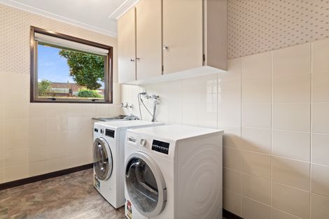 Photo of property in 15 Estuary Crescent, Fairfield, Dunedin, 9018