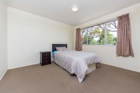 Photo of property in 18 St Catherine Crescent, West Harbour, Auckland, 0618