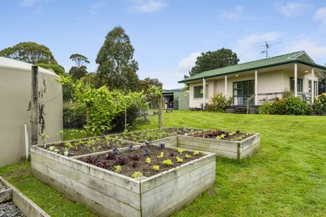 Photo of property in 140 School Road, Te Horo, Otaki, 5582