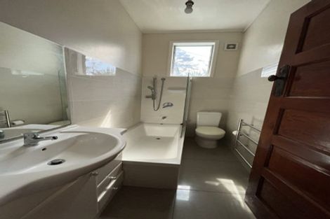 Photo of property in 1/73 Rosedale Road, Pinehill, Auckland, 0632