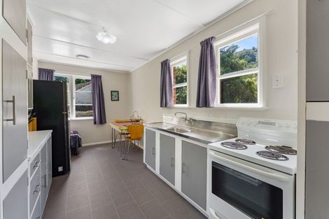 Photo of property in 51 Wilkie Crescent, Naenae, Lower Hutt, 5011