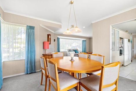 Photo of property in 19 Newinn Crescent, East Tamaki Heights, Auckland, 2016