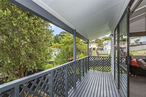 Photo of property in 10 Sombrero View, Ascot Park, Porirua, 5024