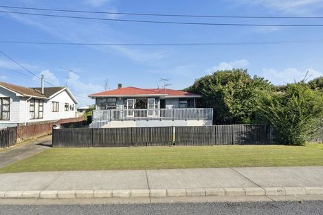 Photo of property in 67 Smiths Avenue, Papakura, 2110
