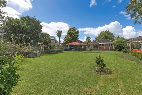 Photo of property in 18 Trigg Road, Huapai, Kumeu, 0810