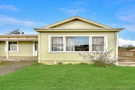 Photo of property in 13 Seddon Street, Dannevirke, 4930