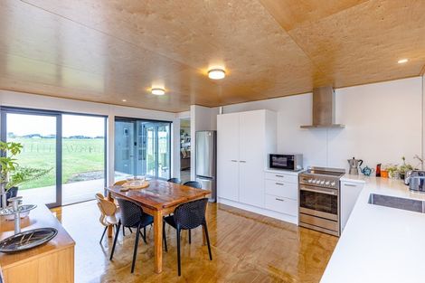 Photo of property in 83 Marumaru Street, Marton, 4710