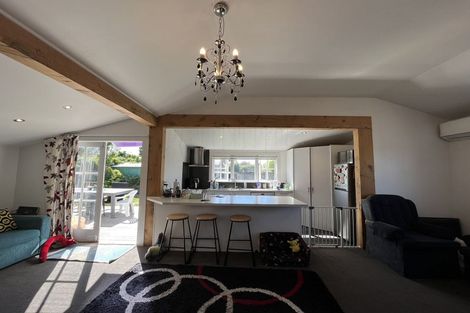 Photo of property in 180 Springfield Road, St Albans, Christchurch, 8014