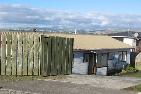 Photo of property in 18 Tuna Terrace, Titahi Bay, Porirua, 5022