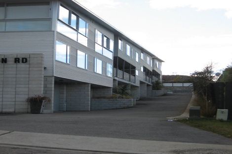 Photo of property in 6/29 Hamilton Road, Queenstown, 9300