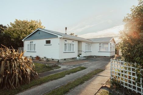 Photo of property in 77 West Belt, Rangiora, 7400