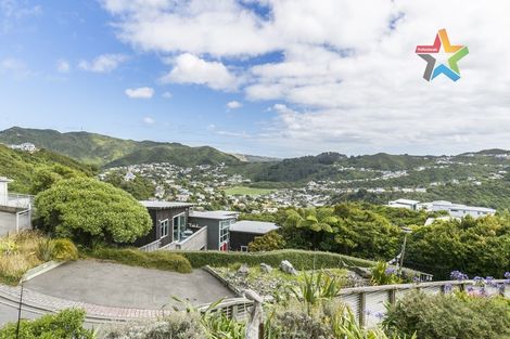 Photo of property in 1 Mewburn Rise, Karori, Wellington, 6012