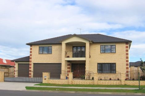 Photo of property in 105 Middlefield Drive, Flat Bush, Auckland, 2016