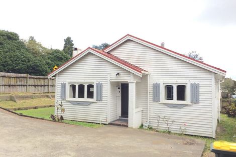 Photo of property in 3215 Great North Road, New Lynn, Auckland, 0600