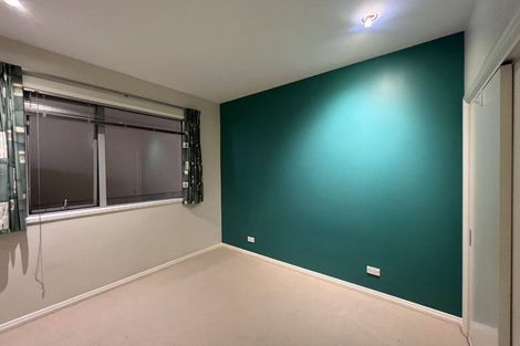 Photo of property in 19 East Coast Road, Milford, Auckland, 0620