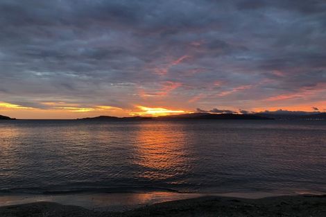 Photo of property in 616a Marine Drive, Days Bay, Lower Hutt, 5013