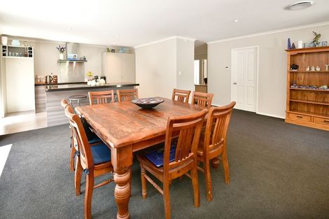 Photo of property in 885 Whangaparaoa Road, Manly, Whangaparaoa, 0930