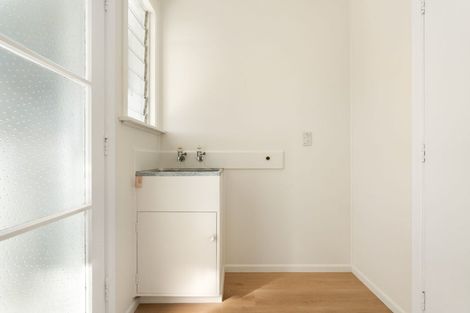 Photo of property in 11a Lomas Place, Manurewa, Auckland, 2102