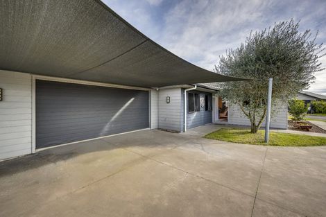 Photo of property in 28 Mcnaughton Place, Onekawa, Napier, 4110