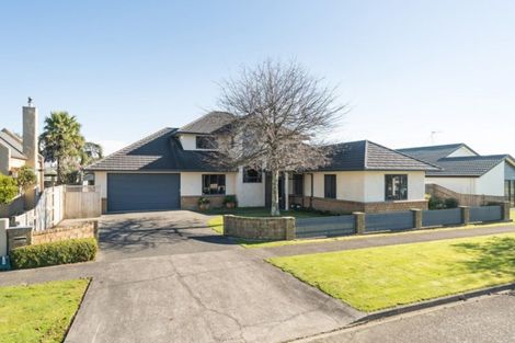 Photo of property in 39 Abby Road, Fitzherbert, Palmerston North, 4410