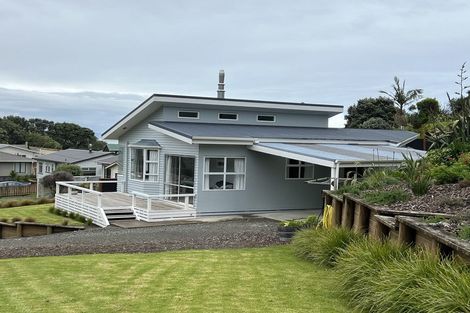 Photo of property in 8 Tainui Street, Mokau, 4376