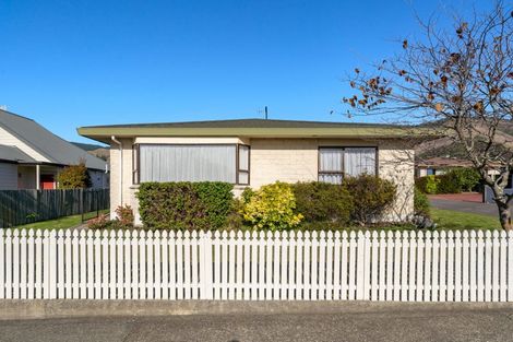 Photo of property in 28 Roeske Street, Richmond, 7020