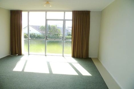 Photo of property in 23 Rangitane Street, Maupuia, Wellington, 6022