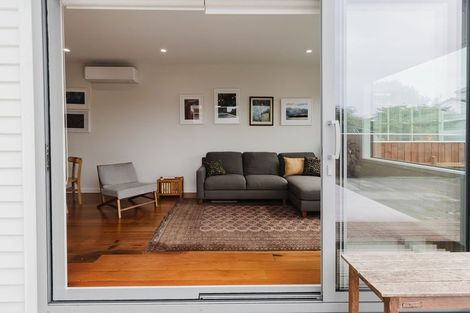 Photo of property in 19 Hobart Street, Miramar, Wellington, 6022