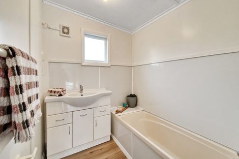 Photo of property in 125a Hickford Road, Foxton, 4893