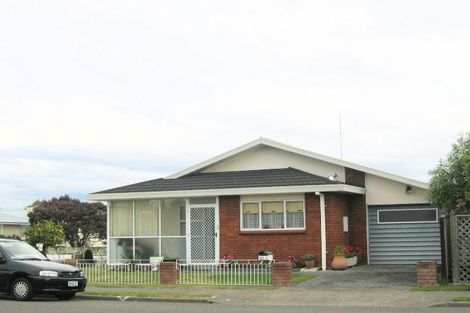 Photo of property in 40 Auckland Road, Greenmeadows, Napier, 4112