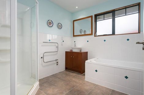 Photo of property in 30 Oaklands Drive, Cambridge, 3434