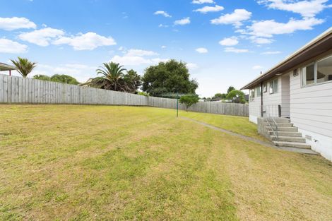 Photo of property in 18 St Catherine Crescent, West Harbour, Auckland, 0618