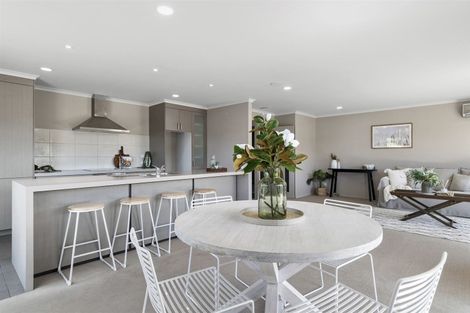 Photo of property in 136 Waterside Drive, Pyes Pa, Tauranga, 3112