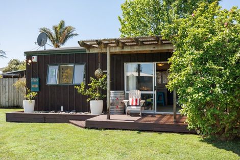 Photo of property in 1 Poplar Street, Whitianga, 3510