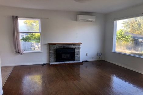 Photo of property in 1/13 Heather Place, Sunnynook, Auckland, 0620