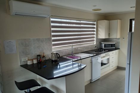 Photo of property in 22 Sarah Place, Farm Cove, Auckland, 2012
